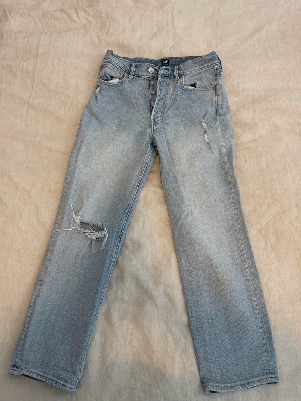GAP Light Blue Distressed Cheeky Straight Jeans - Size 6/28 - great condition